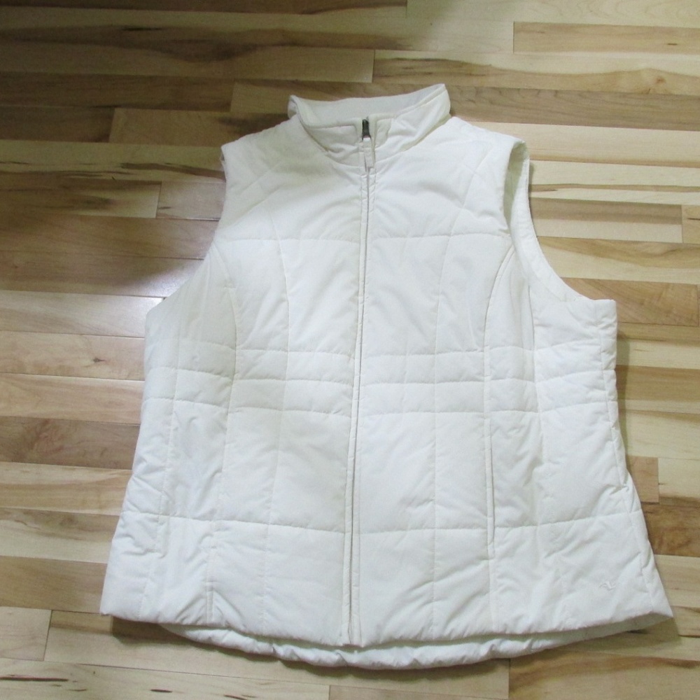 Athletic Works puffer vest